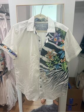 Robert Graham White Short-Sleeve Button-Down with Black Floral Zebra Panel